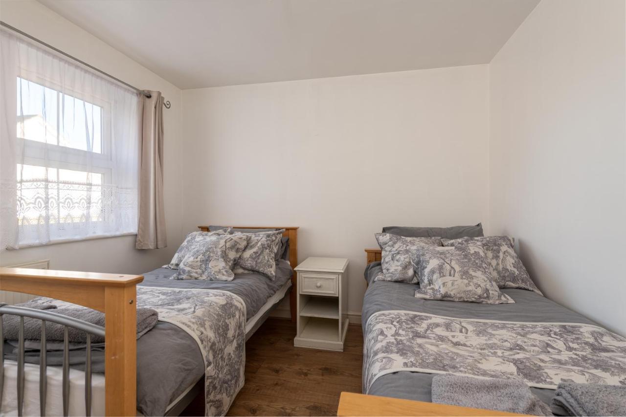 Cosy Retreat - Smarttv And Wi-fi Homestay Gillingham (Kent)